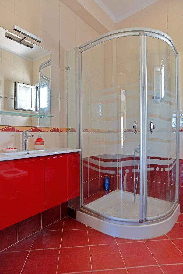 Villa Konstantinos 6 Bedrooms Aegina Екстериор снимка