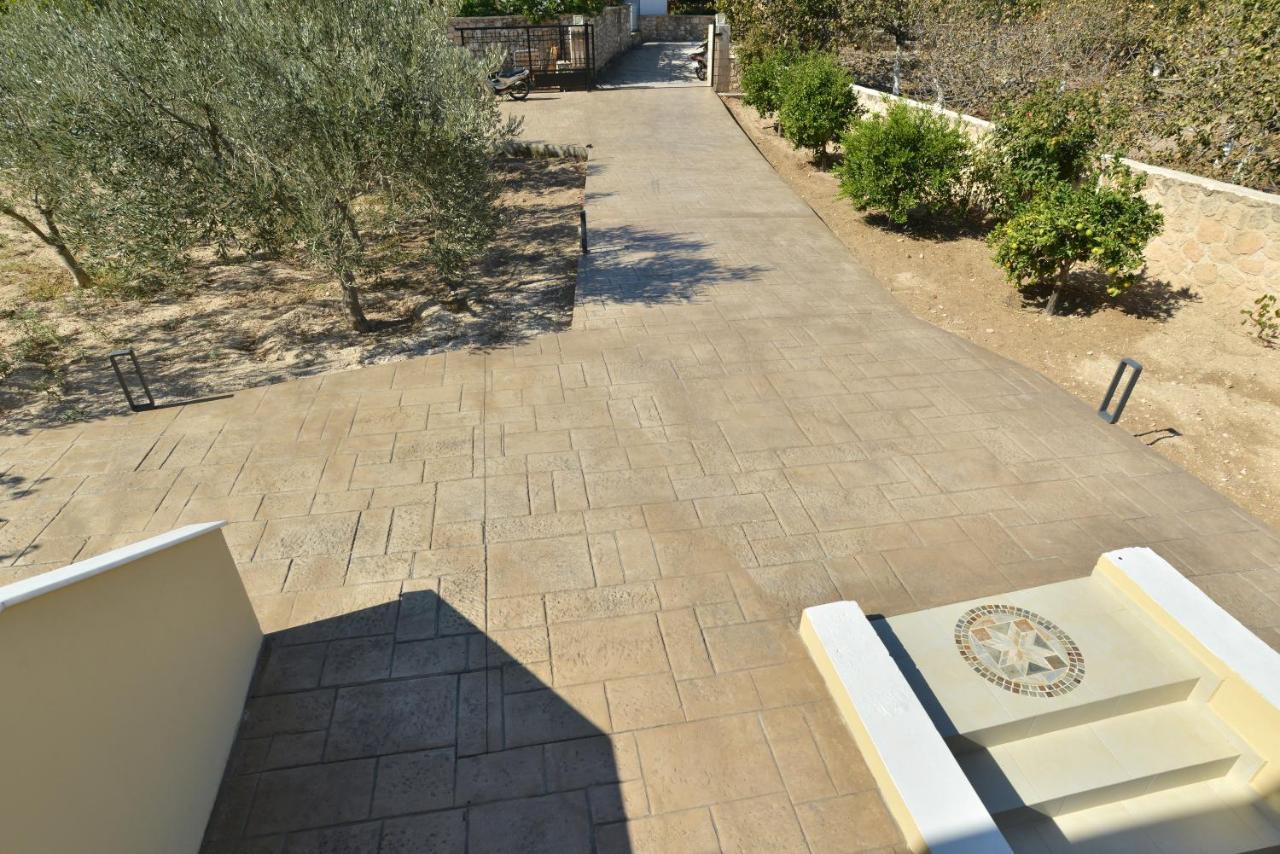 Villa Konstantinos 6 Bedrooms Aegina Екстериор снимка