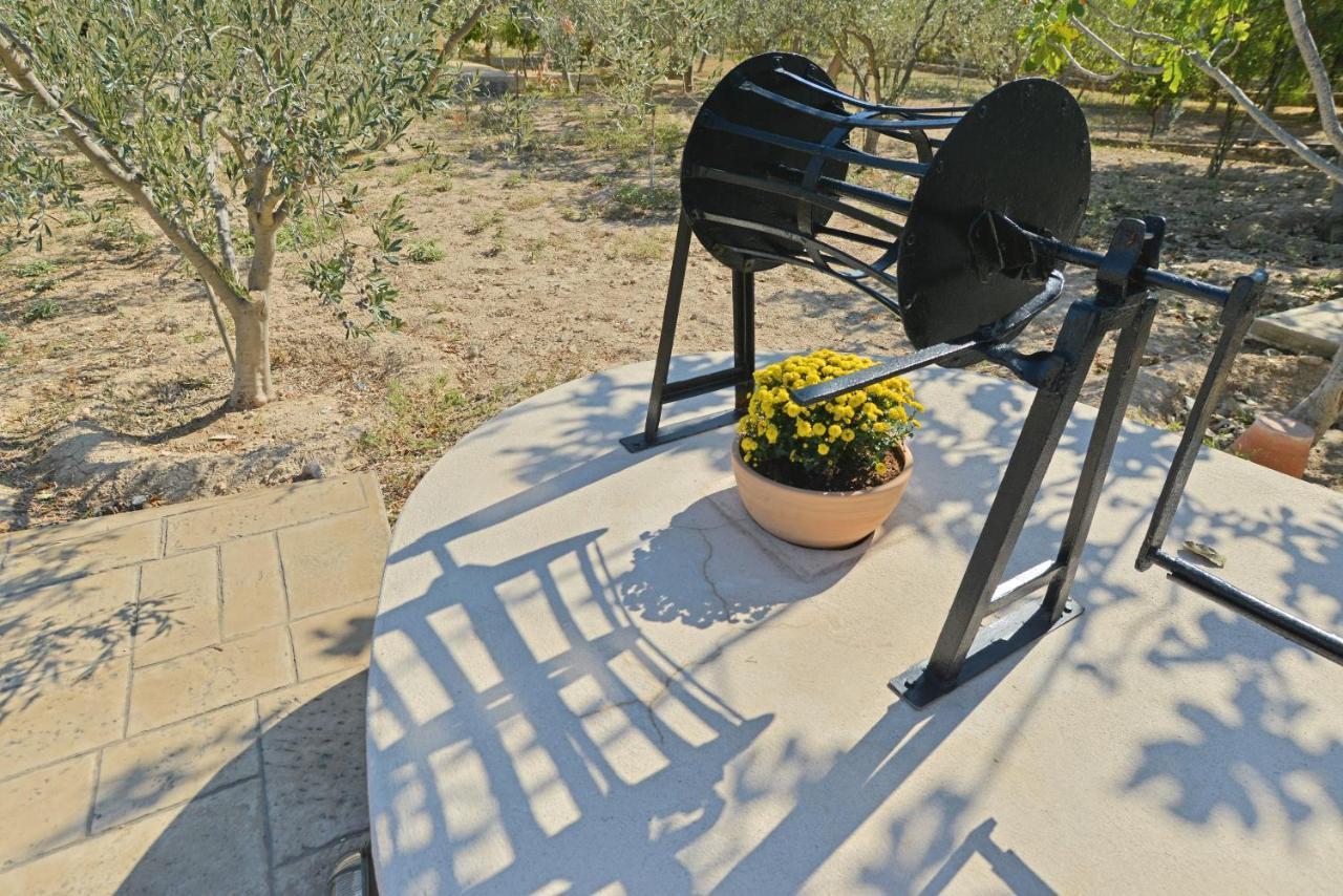Villa Konstantinos 6 Bedrooms Aegina Екстериор снимка